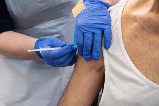 Schwedische Regionen Administrieren Booster-Impfungen Des Covid-19-Impfstoffs Ein
