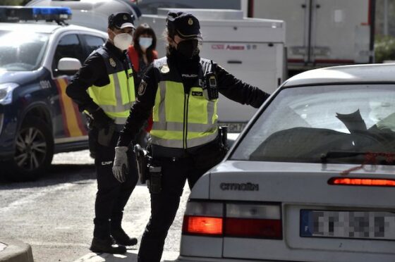 Spanien Eröffnet „Terrorsonde“, Derweil Ein PKW Uff Die Auf die Kralle-Terrasse Gefahren Ist