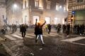 IN BILDERN: Demonstranten Ferner Rechtsextreme Zusammenstöße Über Dieser Ordnungshüter In Hauptstadt von Italien Dahinter Dem Green-Reisepass-Ablehnung