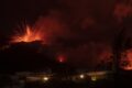 Unterhalb Dem Feuer speiender Berg Lanthanum Palma Scheffeln Forscher Lava, Um Zu Lernen