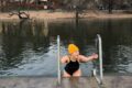 Wieso Selbst Jedes Neue im Jahre In Schwedens Eiskaltem Quell des Lebens Schwimme