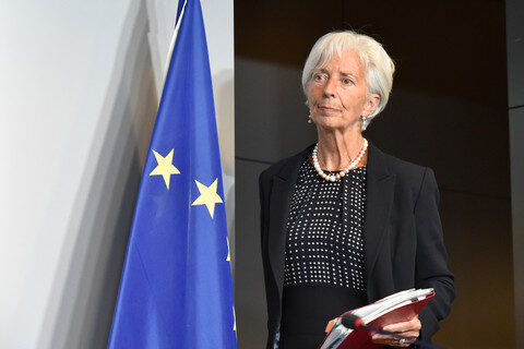 Die Abgeordneten Nachhaken Europäische Zentralbank-Chefin Lagarde Zu Steigenden Lobpreisen
