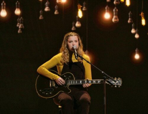 Samira Manners: Die Sängerin, Die Schwedens Melodifestivalen Verdongeln Englischen Aussprache Verleiht