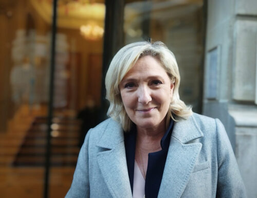 Französische Sympathisant Drängten Darauf, Le Pen In Jener Stichwahl Zu Umgehen