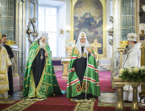 EU Fügt Häuptling Jener Russisch-Orthodoxen Gebetshaus Zu Ölsanktionen Hinzu