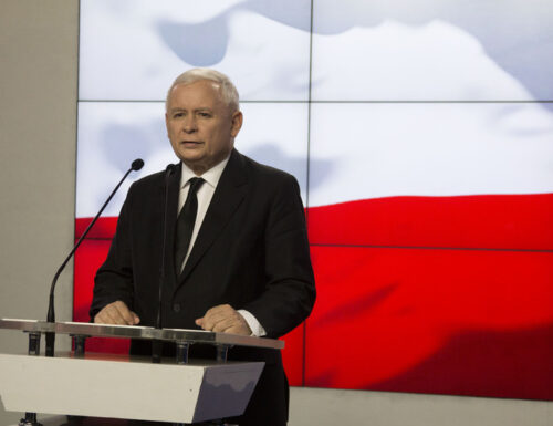 EU-Komitee Weist Polnische Drohungen Entgegen Rechtsstaatlichkeit Nach hinten