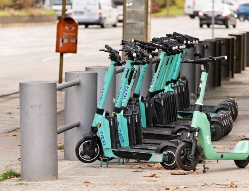 Viel zu viele Abstürze? Die Berliner Behörden bieten kostenlose E-Scooter-Schulungen an