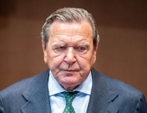Polen testet offenbar gegen Gerhard Schröder
