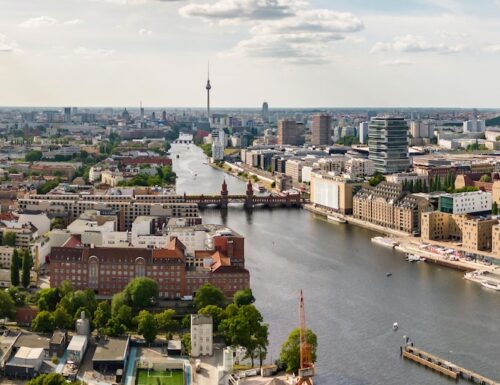 Der Berliner Senat will bis 2025 eine Million neue Glasfaseranschlüsse